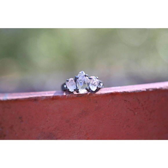 Three stone teardrop rough gemstone jewelry size 3 4 5 6 7 8 9 10 11 12 … - Picture 1 of 4